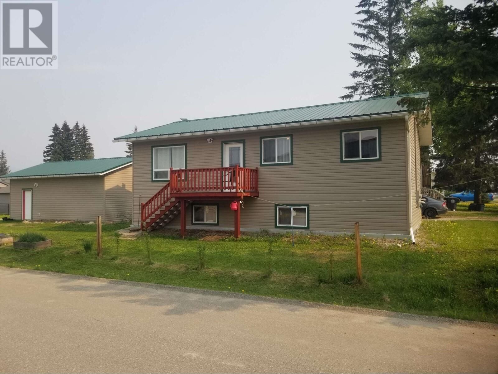 Property Photo: 806 4th Avenue BC V0J 2E0