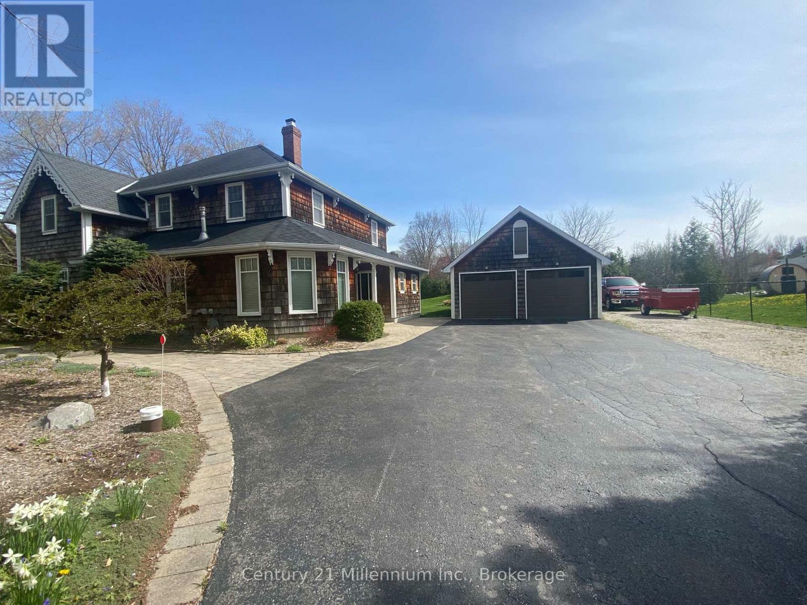 680 Mountain Road  Collingwood ON L9Y 5G3 photo