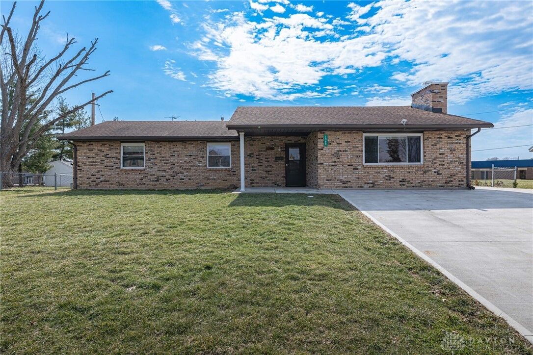 Property Photo:  1386 Commonwealth Drive  OH 45385 