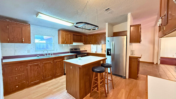 Property Photo:  5243 Morris Street  FL 32539 