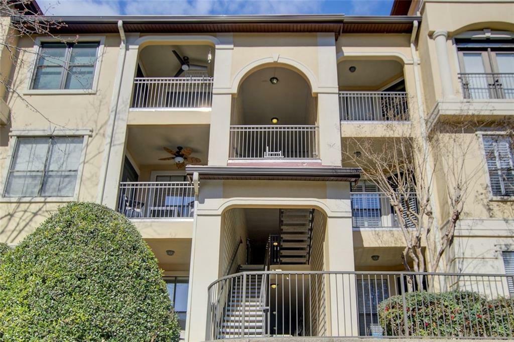 Property Photo: 3777 Peachtree Road NE 722 GA 30319