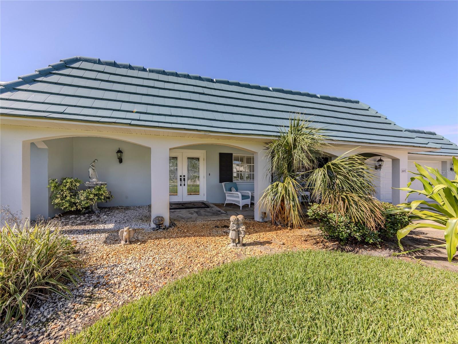 Property Photo:  601 Apalachicola Road  FL 34285 
