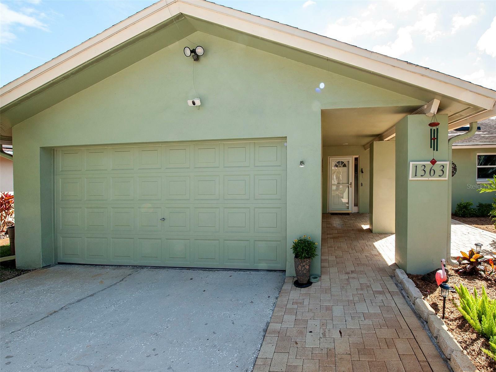 Property Photo:  1363 Overlea Drive  FL 34698 