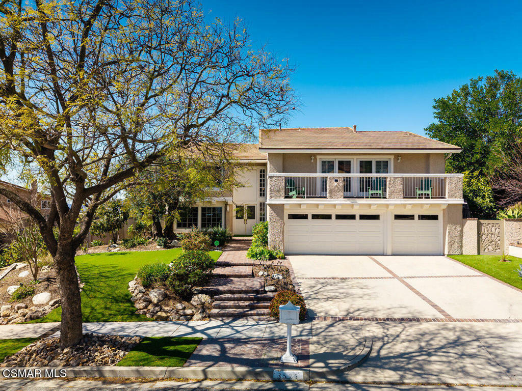 Property Photo: 3525 Avenida Montuoso CA 91362