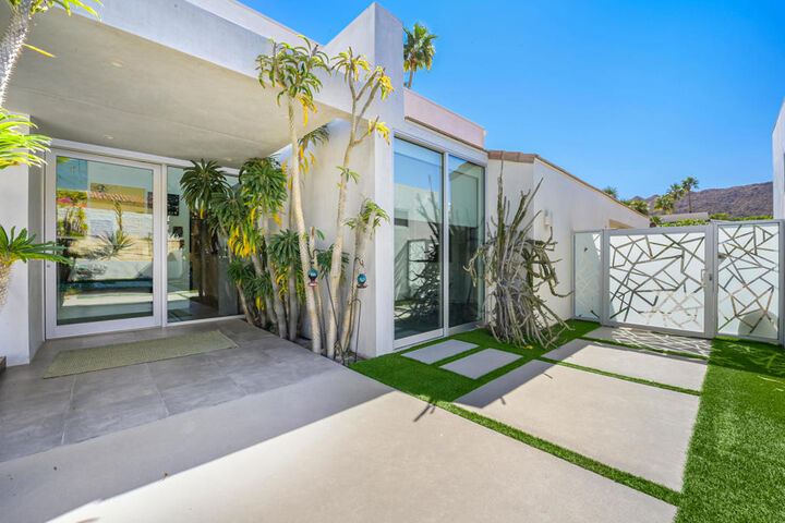 Property Photo:  49120 Sunrose Lane  CA 92260 