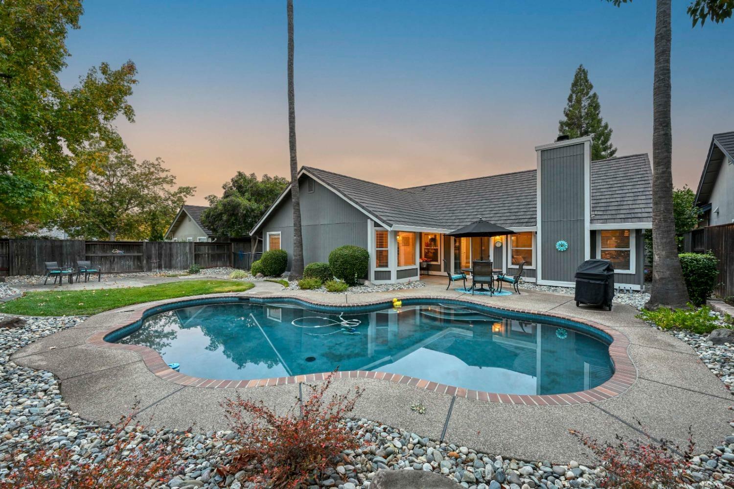 Property Photo: 1470 Aberdeen Circle CA 95746