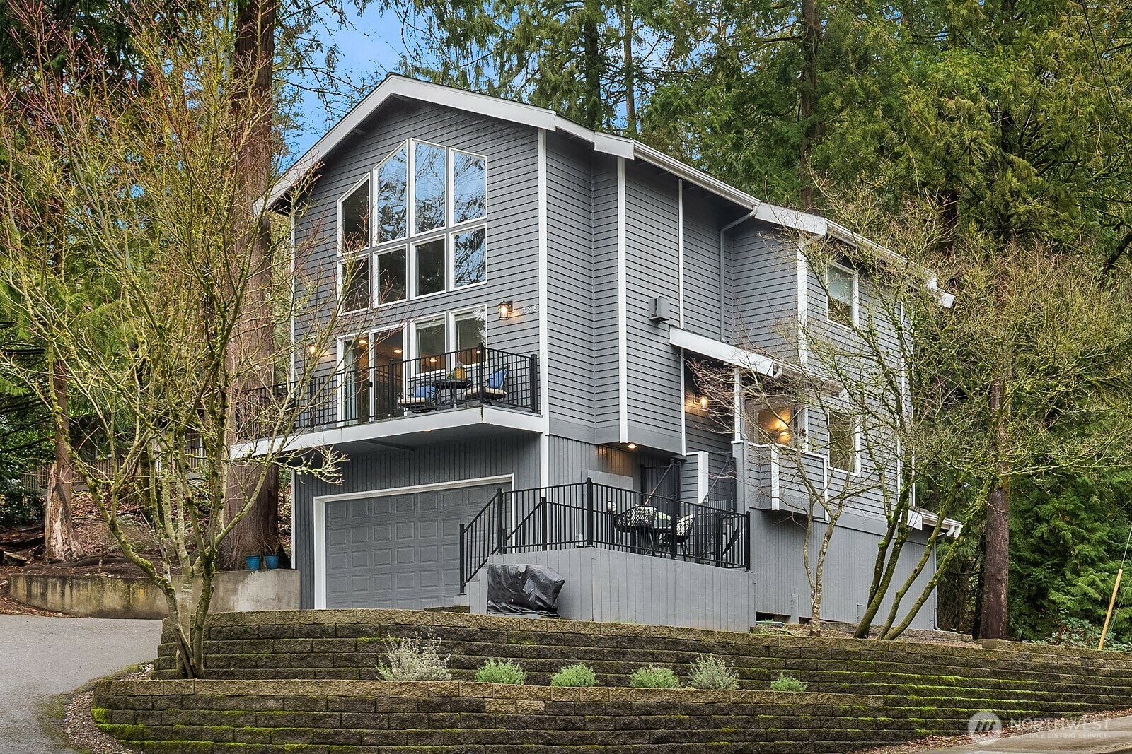 Property Photo:  1328  206th Avenue NE  WA 98074 
