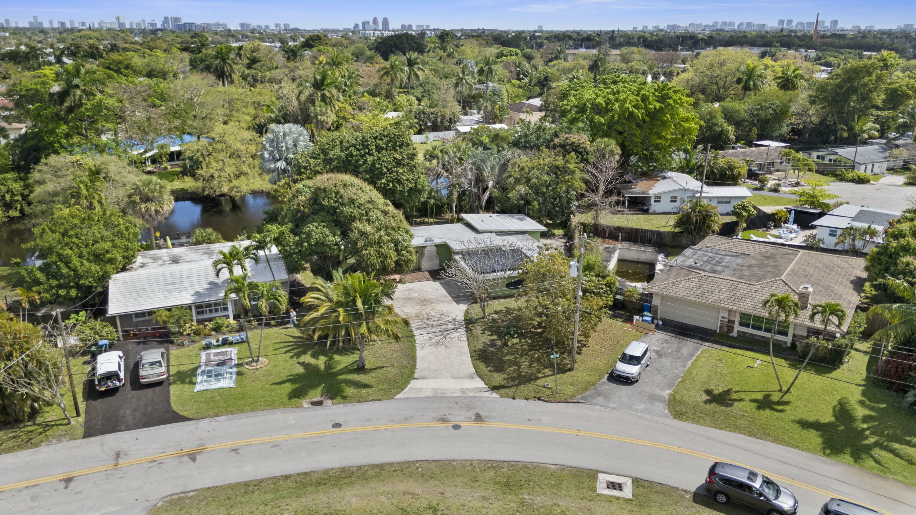 Property Photo:  3320 NW 6th Avenue  FL 33309 