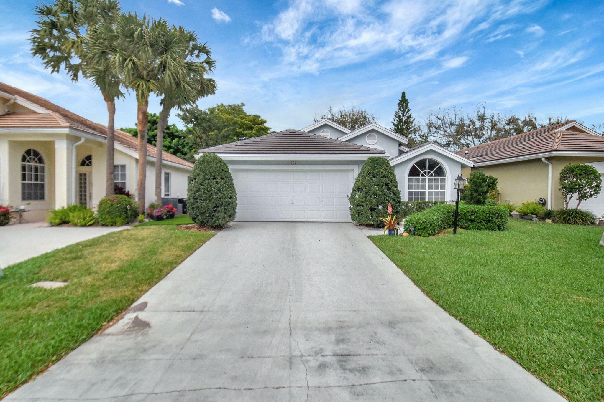 Property Photo:  2757 S Clearbrook Circle  FL 33445 