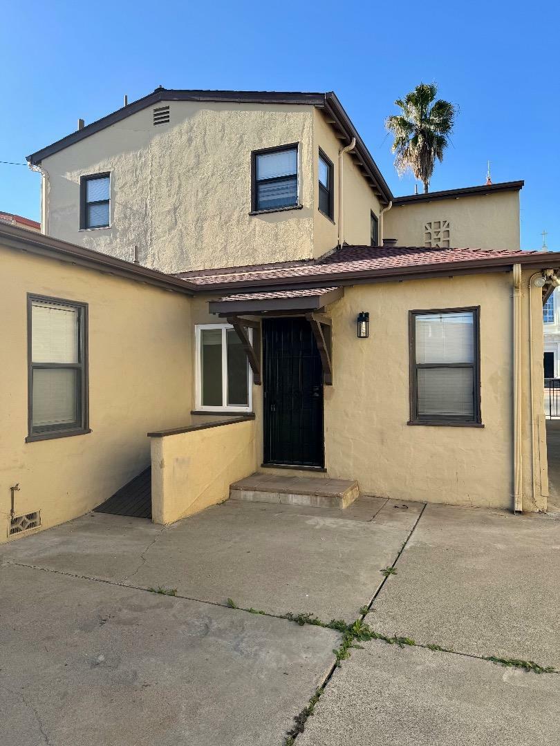 Property Photo:  1390 East Santa Clara Street 4  CA 95116 