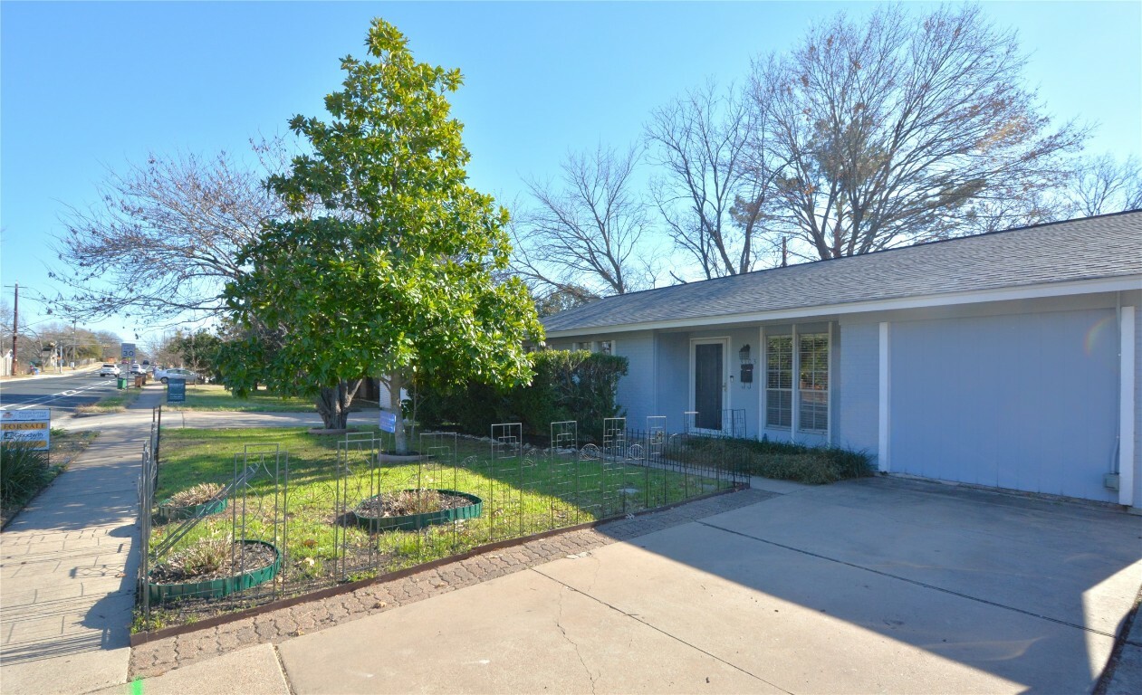 Property Photo:  3103 Steck Avenue  TX 78757 