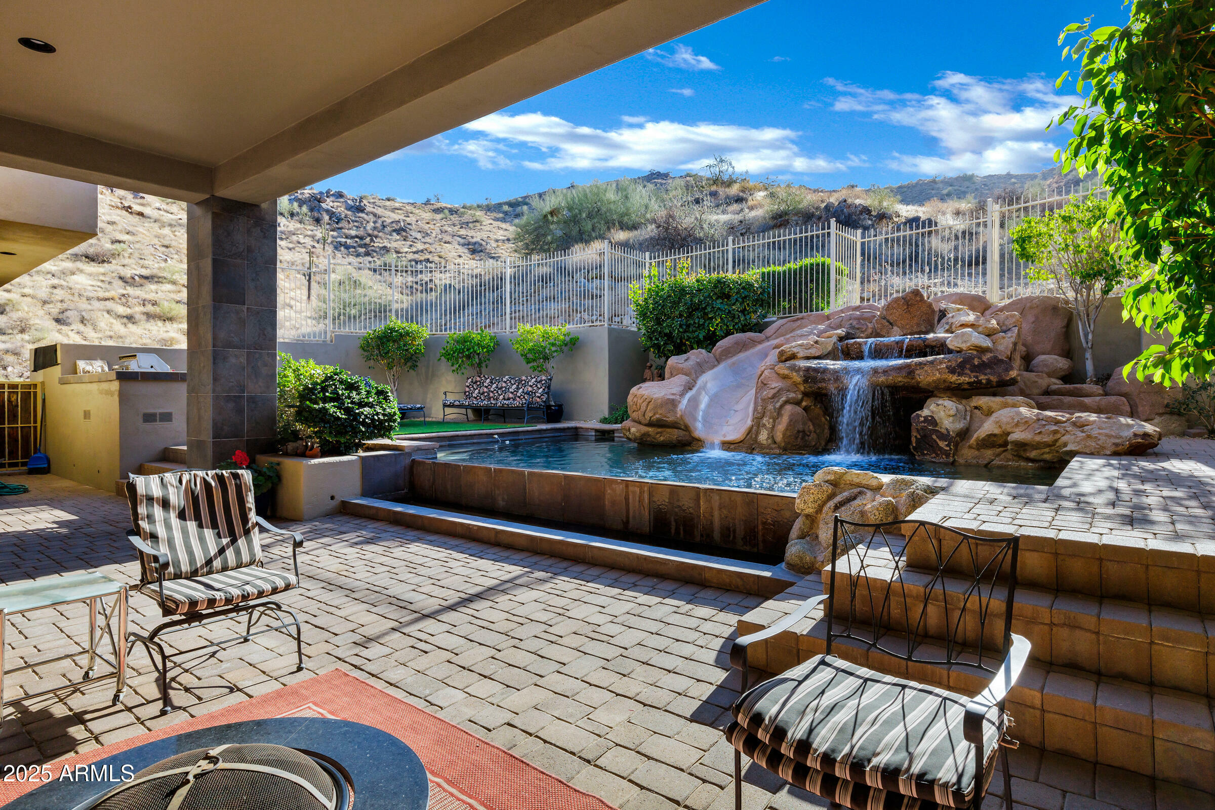 Property Photo: 14725 N Mariposa Court AZ 85268