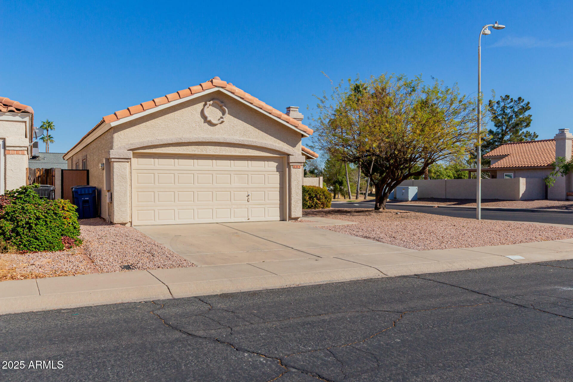 Property Photo:  504 W Carmen Street  AZ 85283 