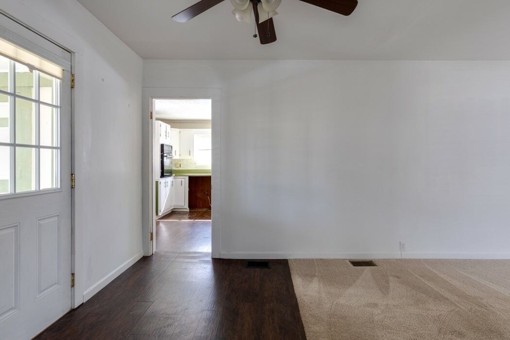 Property Photo: 903 W 1st Street NY 14905