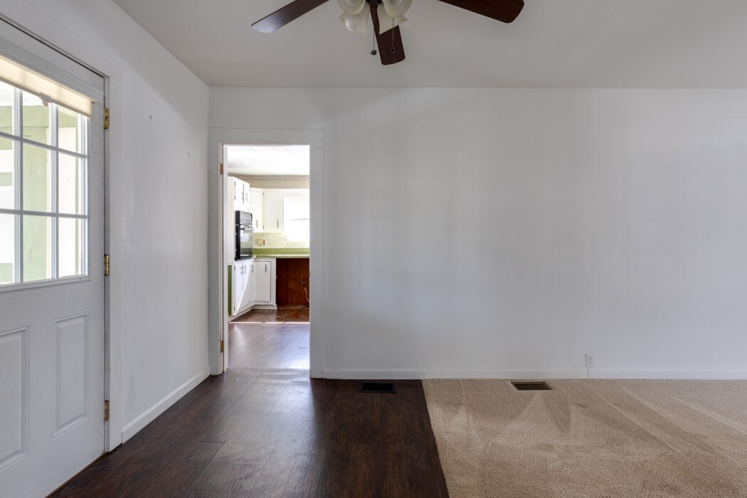 Property Photo: 903 W 1st Street NY 14905