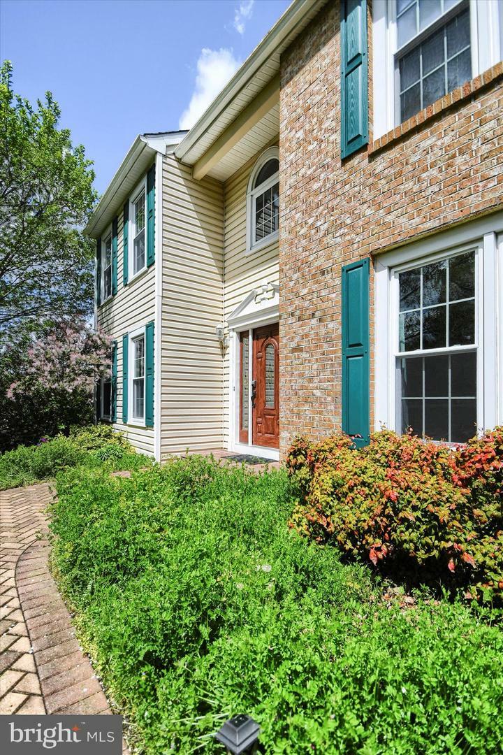Property Photo: 17 Nottingham Drive PA 19390