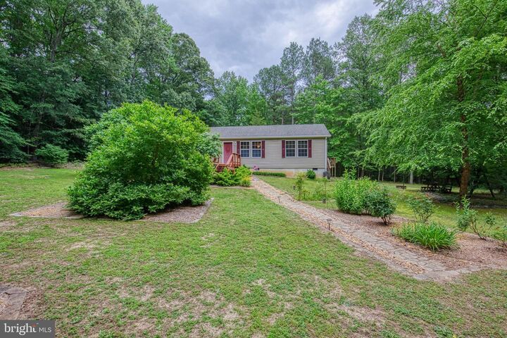 Property Photo: 256 Pierce Creek Landing VA 22520