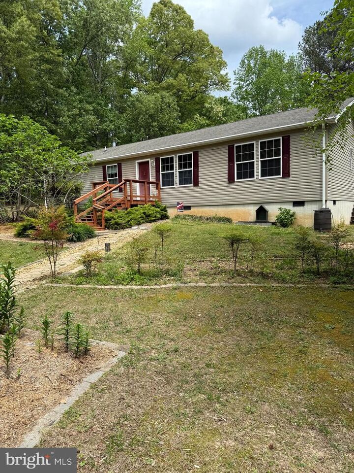 Property Photo:  256 Pierce Creek Landing  VA 22520 