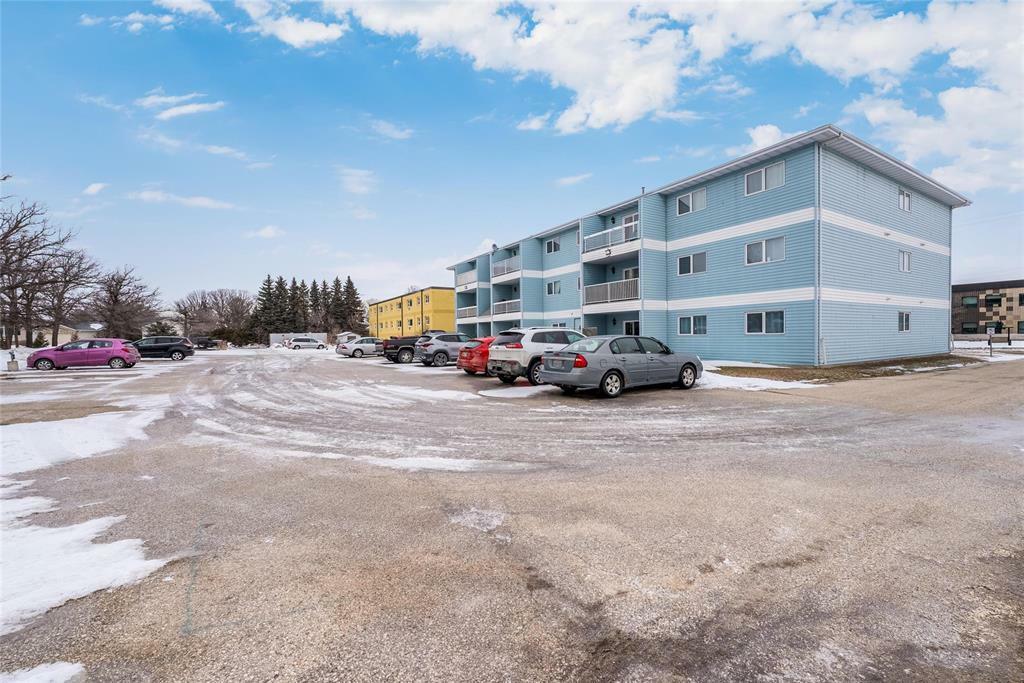 Property Photo: 92 Fifth Street MB R0E 0C0