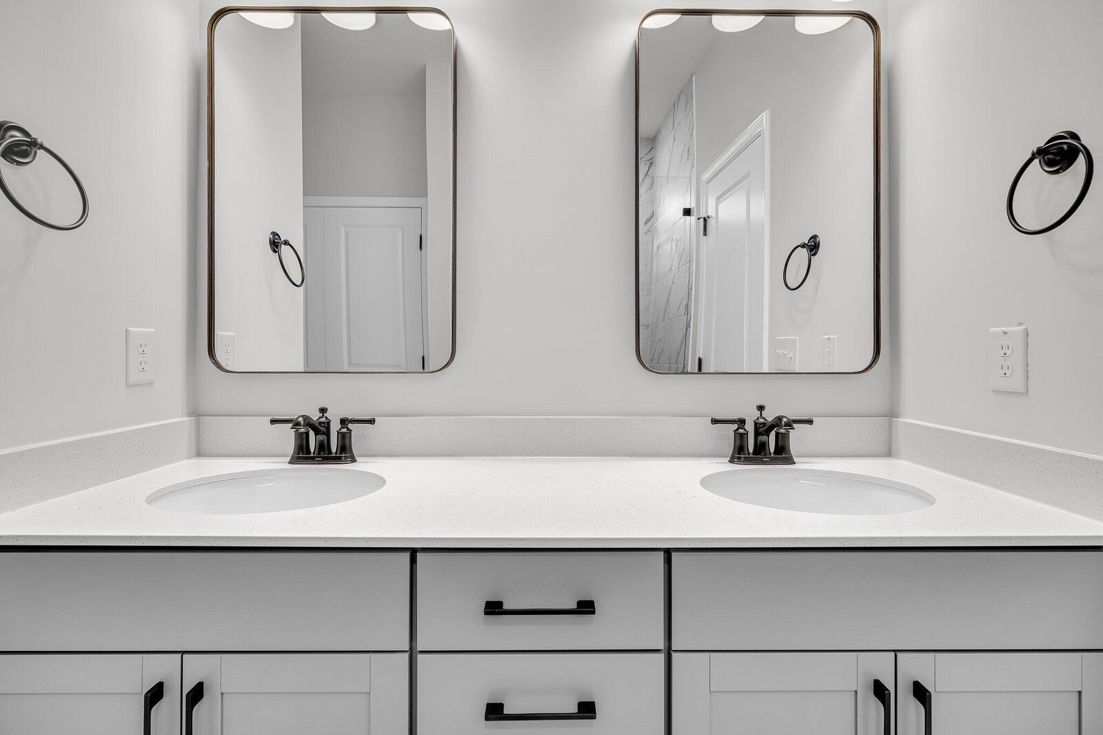 Property Photo:  429 Grove End Road  SC 29461 