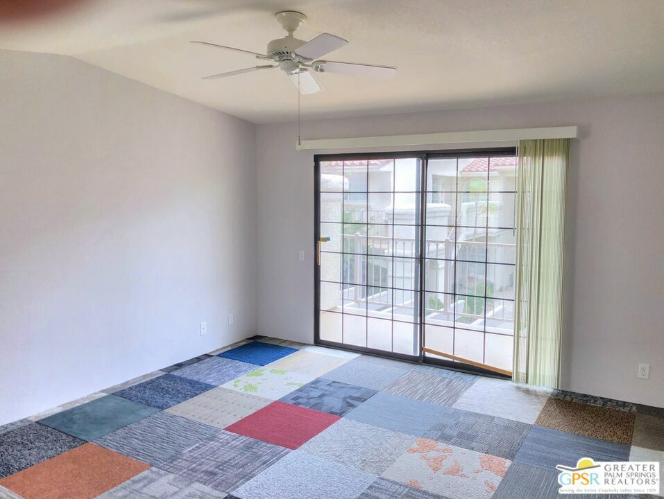 Property Photo:  2701  E Mesquite Ave S86  CA 92264 