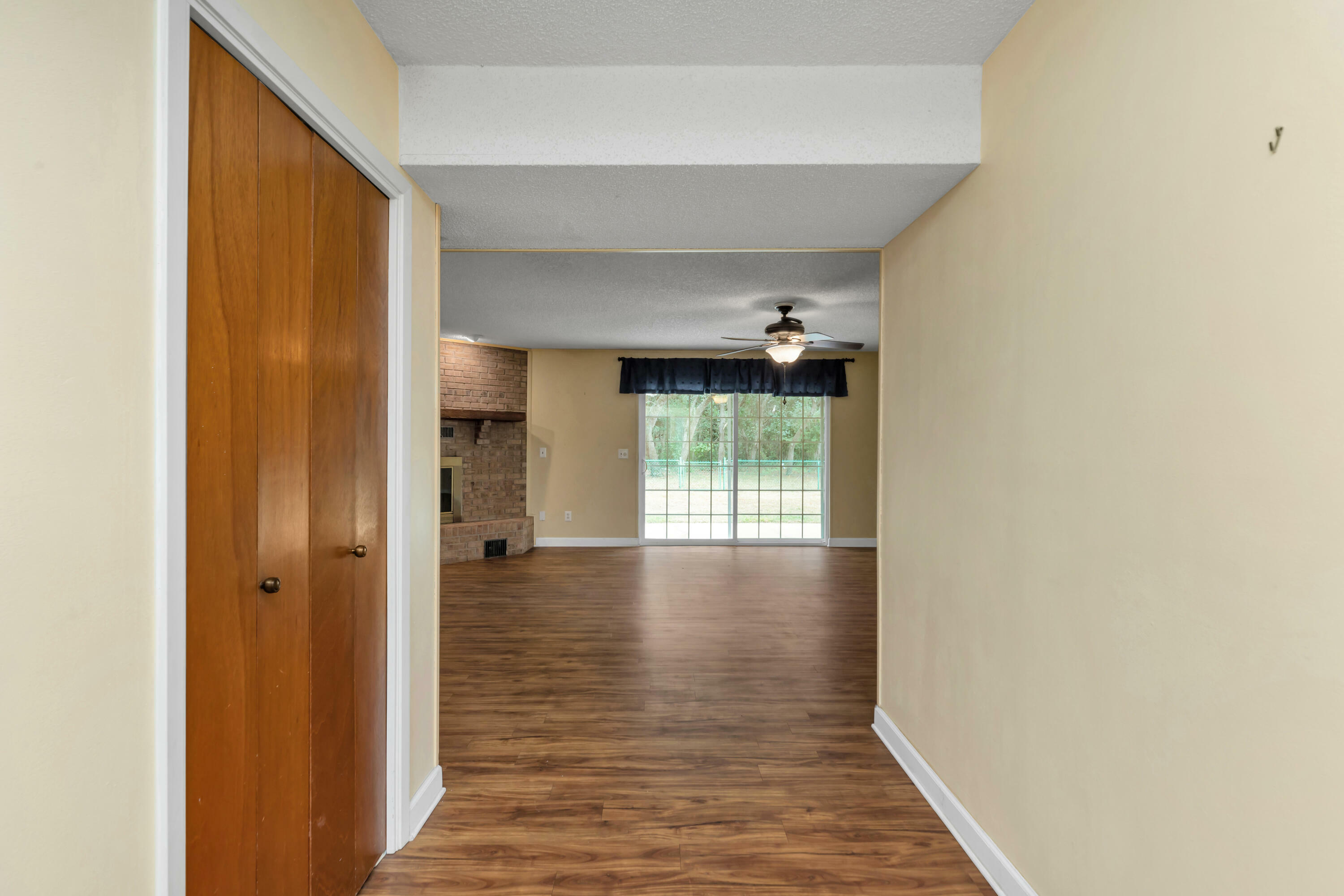 Property Photo: 129 12th Avenue FL 32579