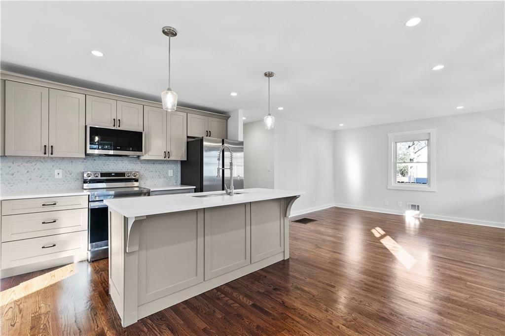 Property Photo: 1889 Cannon Street GA 30032