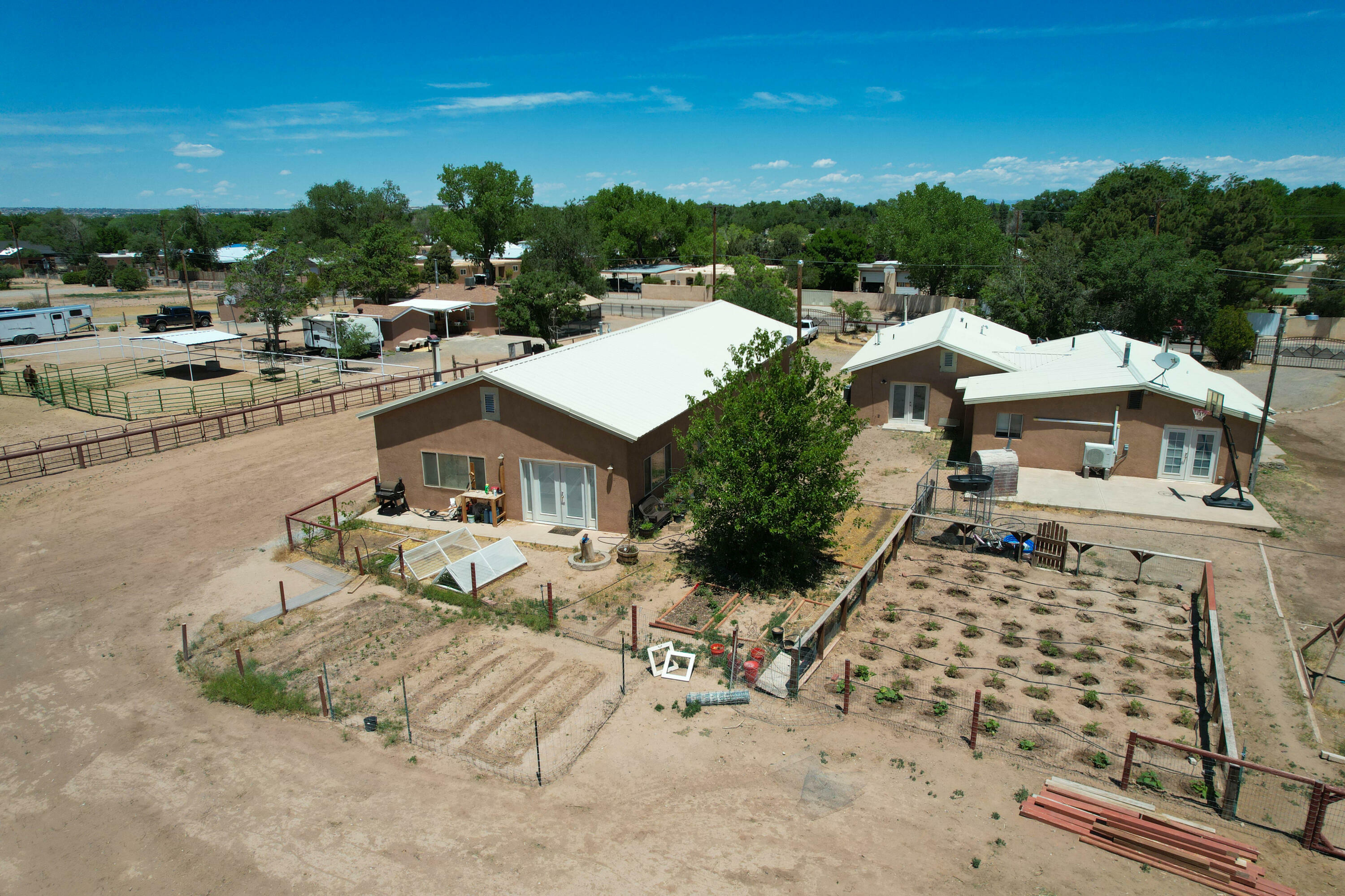 Property Photo: 604 Ortega Road NW NM 87114