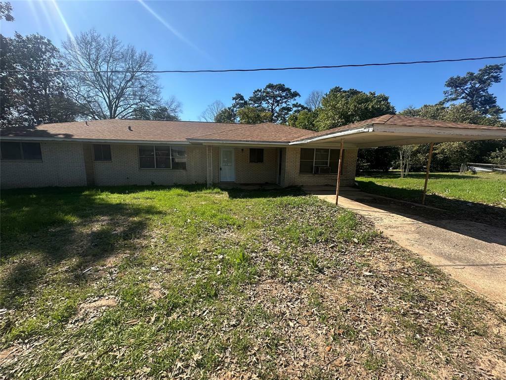 Property Photo: 120 Kimball Lane TX 77351