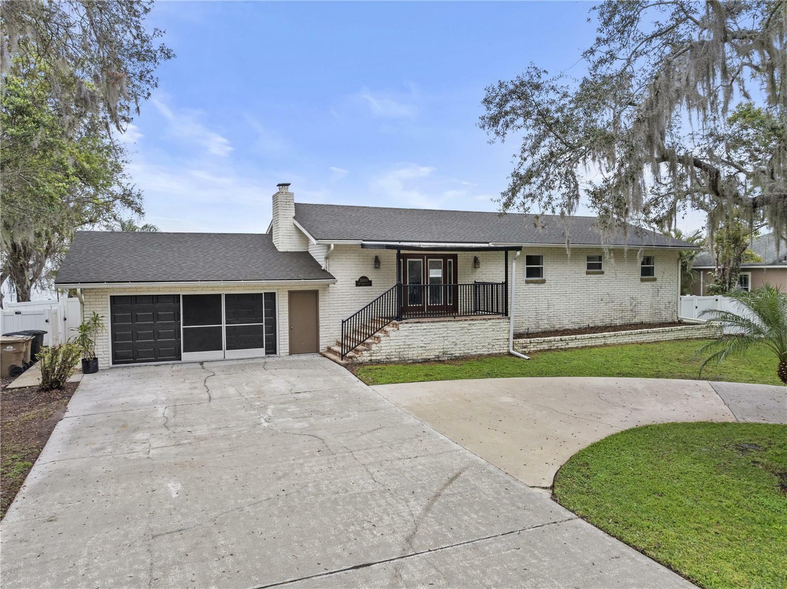 31400 Saunders Drive  Tavares FL 32778 photo
