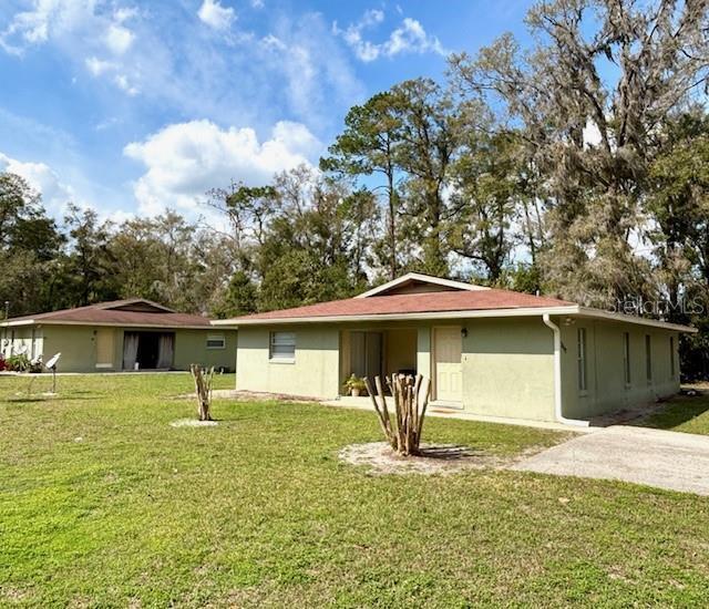 Property Photo: 1347 NE 36th Place FL 34479