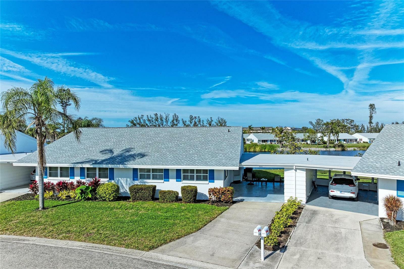 Property Photo: 4515 Lexington Circle FL 34210