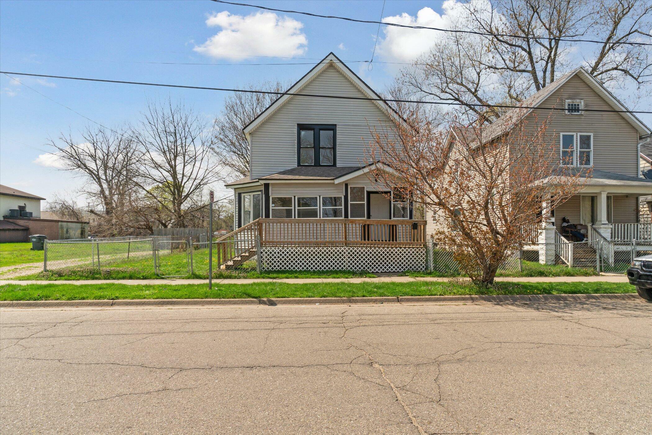 Property Photo: 1323 Krom Street MI 49007