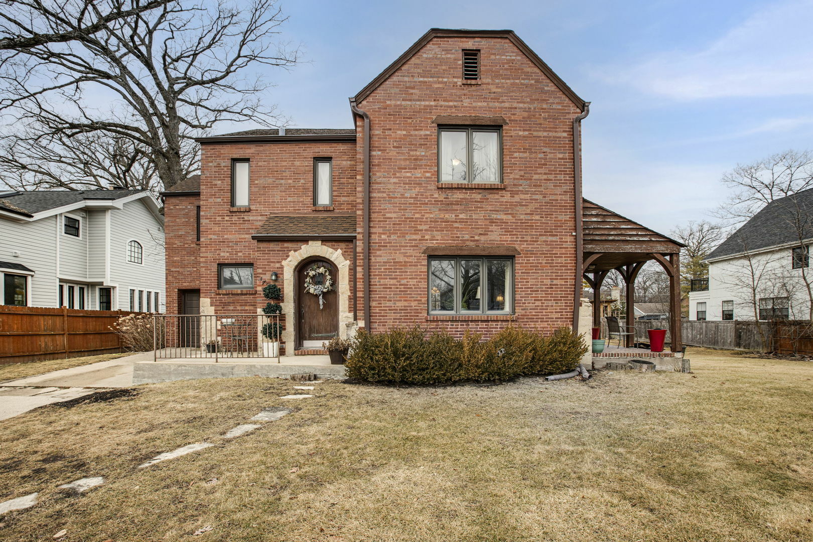 Property Photo:  379 Jefferson Avenue  IL 60022 