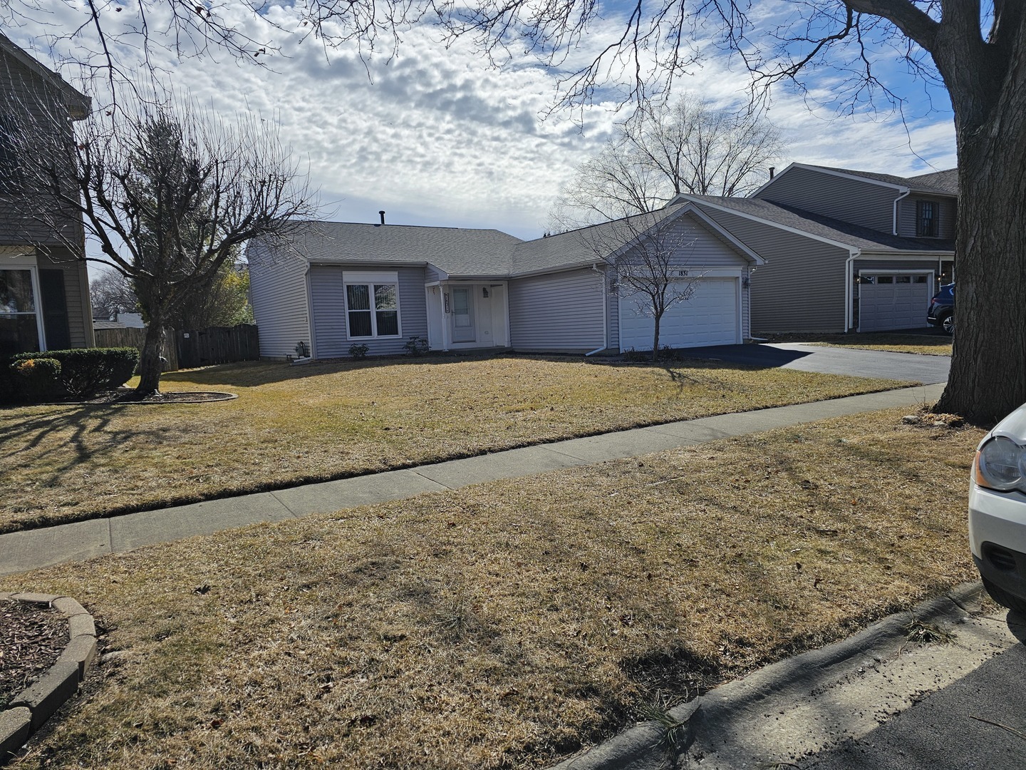 Property Photo:  1831 Longboat Drive  IL 60007 