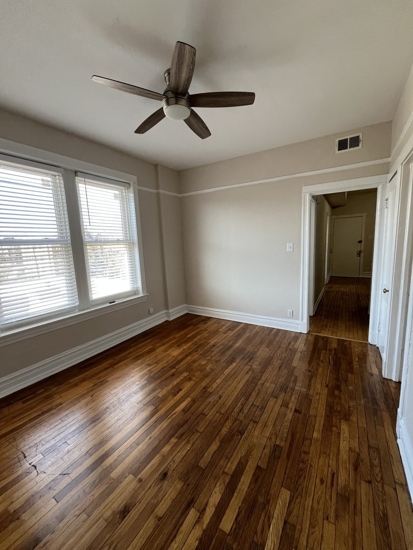 Property Photo:  2646 W Chicago Avenue 3R  IL 60622 