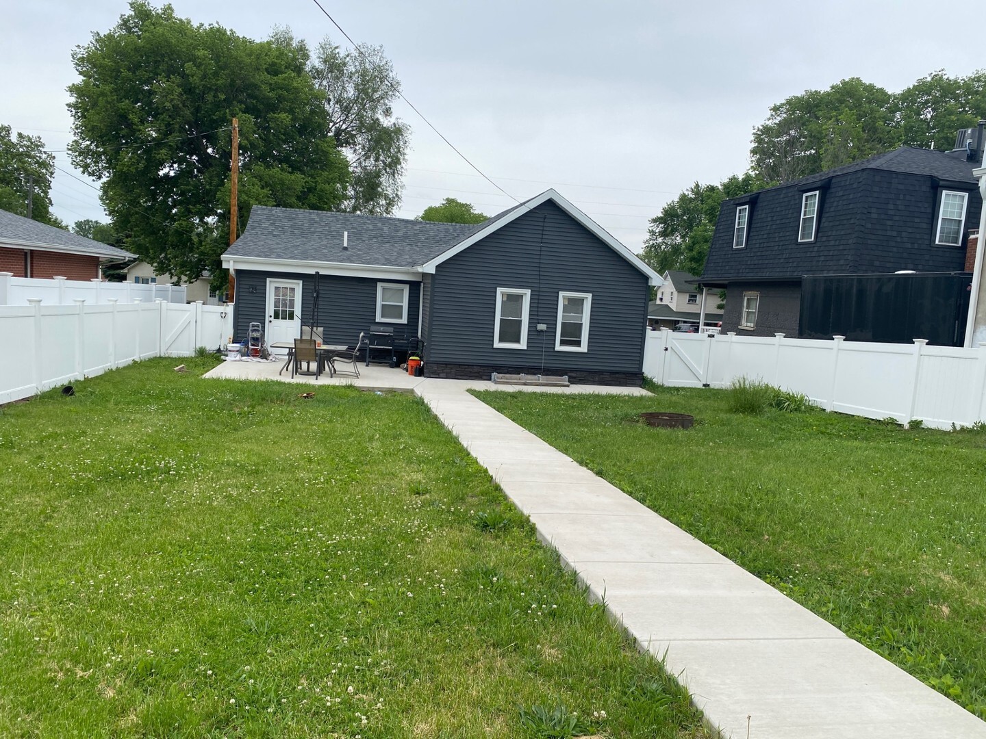Property Photo: 225 W Dakota Street IL 61362