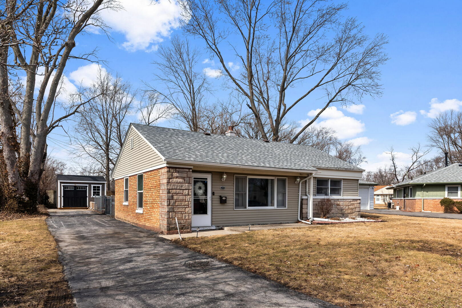 Property Photo:  245 Minocqua Street  IL 60466 