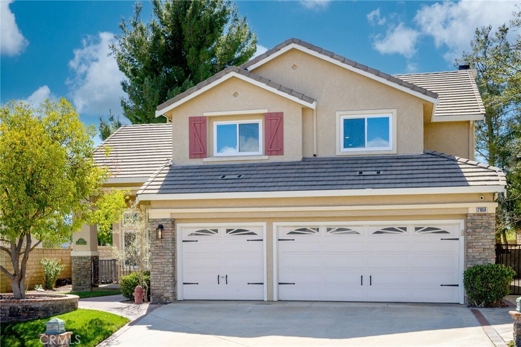 Property Photo:  21658 Canyon Heights Circle  CA 91390 