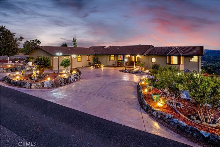 425 Lake Vista Dr  Lakeport CA 95453 photo