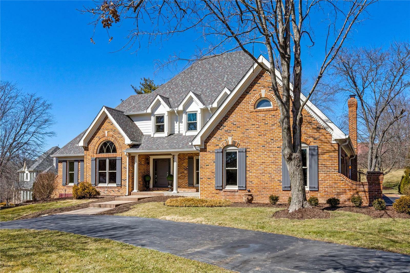 Property Photo:  835 Town And Country Estates Drive  MO 63141 