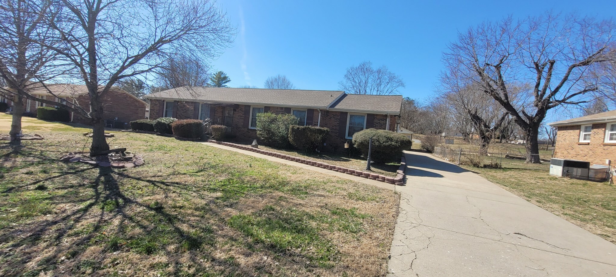 1886 Old Trenton Rd  Clarksville TN 37040 photo