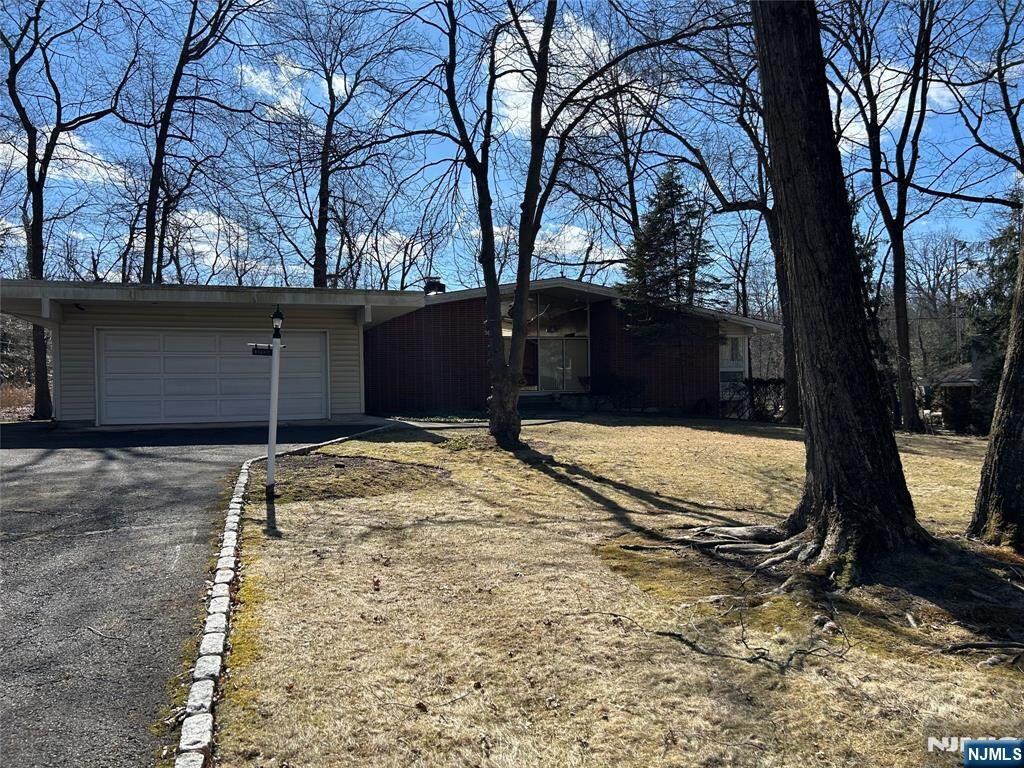 Property Photo: 52 Grandview Avenue NJ 07458