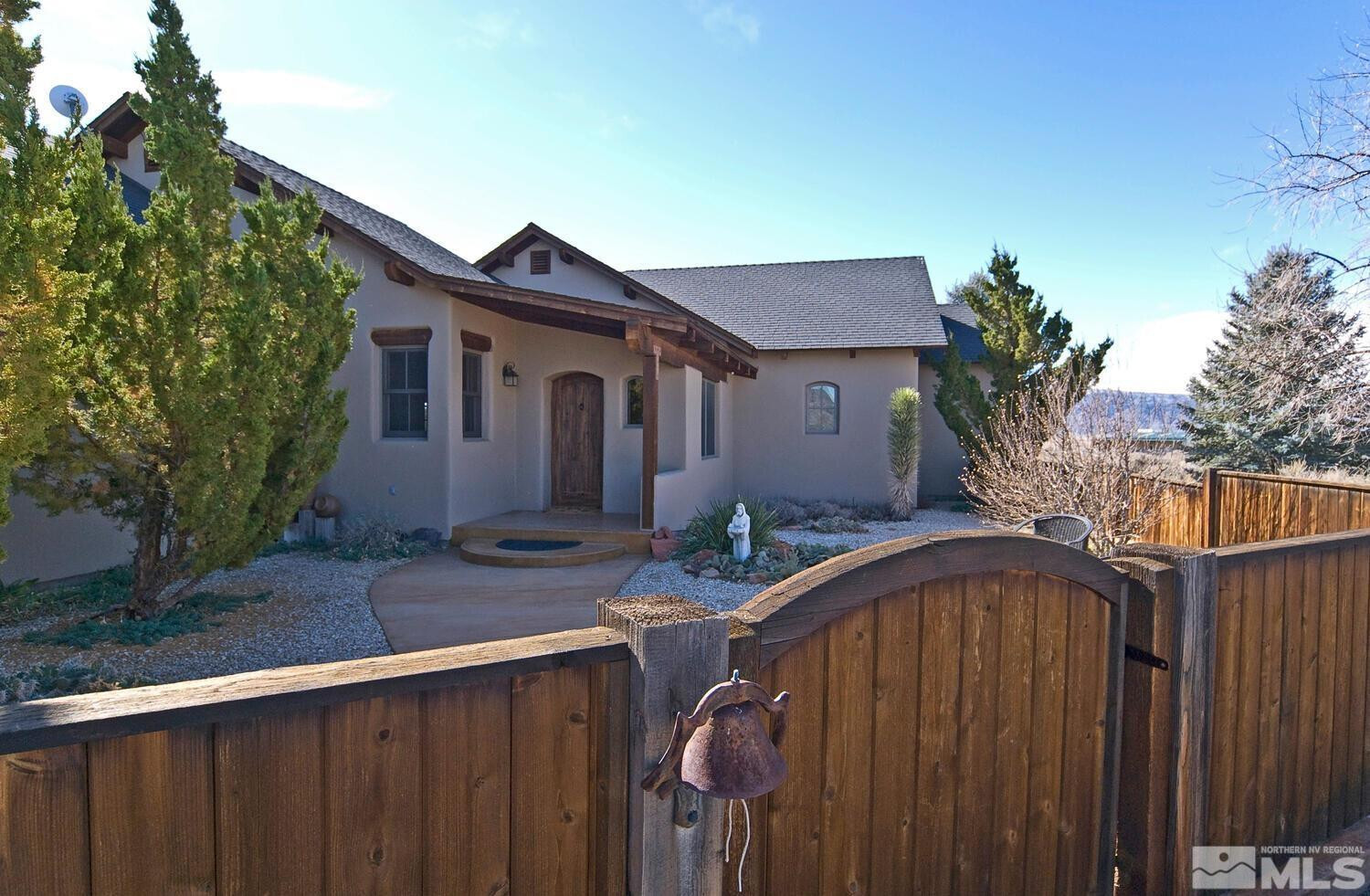Property Photo: 10 Dee Court NV 89444