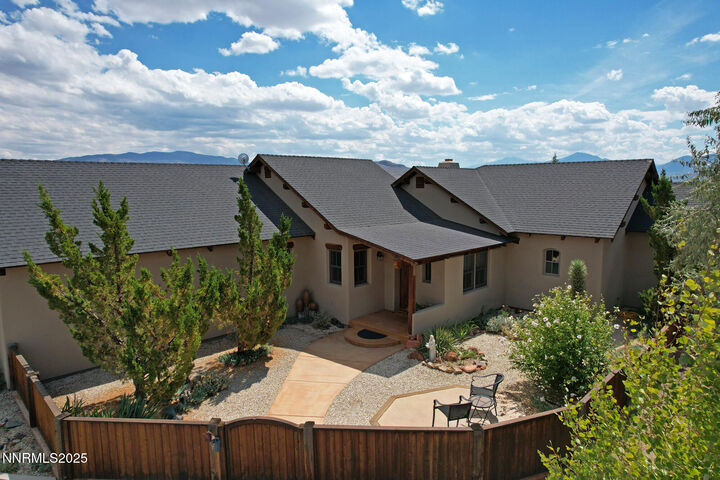 Property Photo: 10 Dee Court NV 89444
