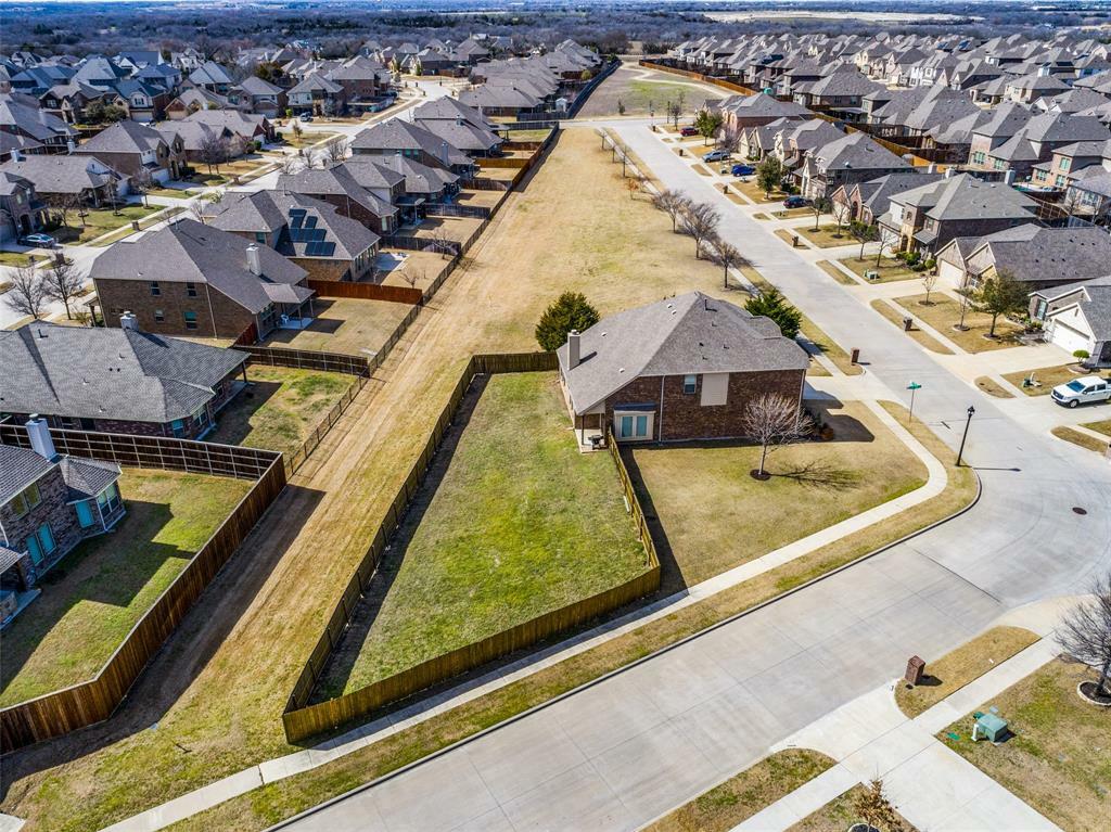 5705 Bender Ridge Drive  McKinney TX 75071 photo