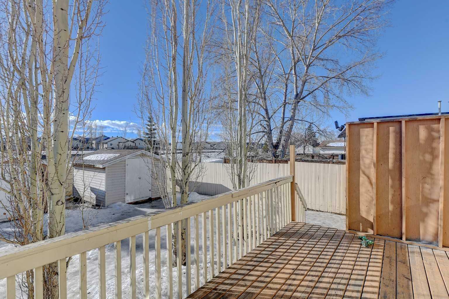 Property Photo:  9723 69 Avenue  AB T8V 5E4 