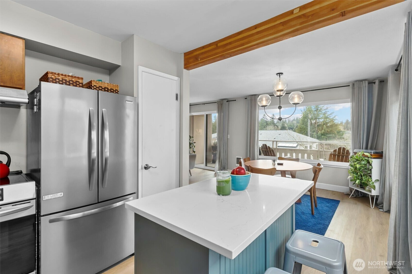 Property Photo: 1110 5th Avenue S 204 WA 98020