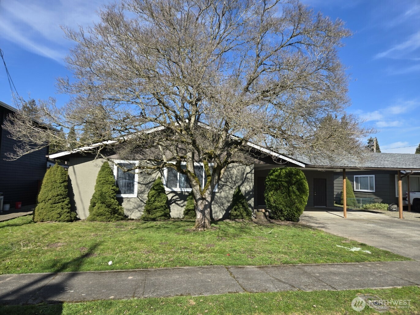 Property Photo: 1205 -1211 4th Avenue NW WA 98371
