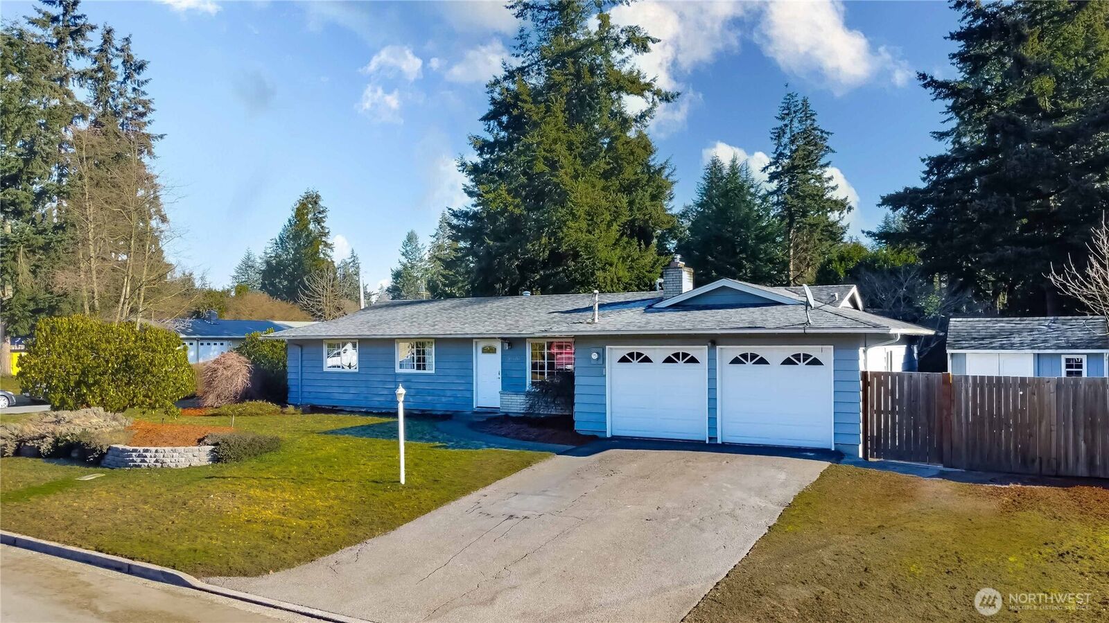 Property Photo:  30606  3rd Avenue S  WA 98003 